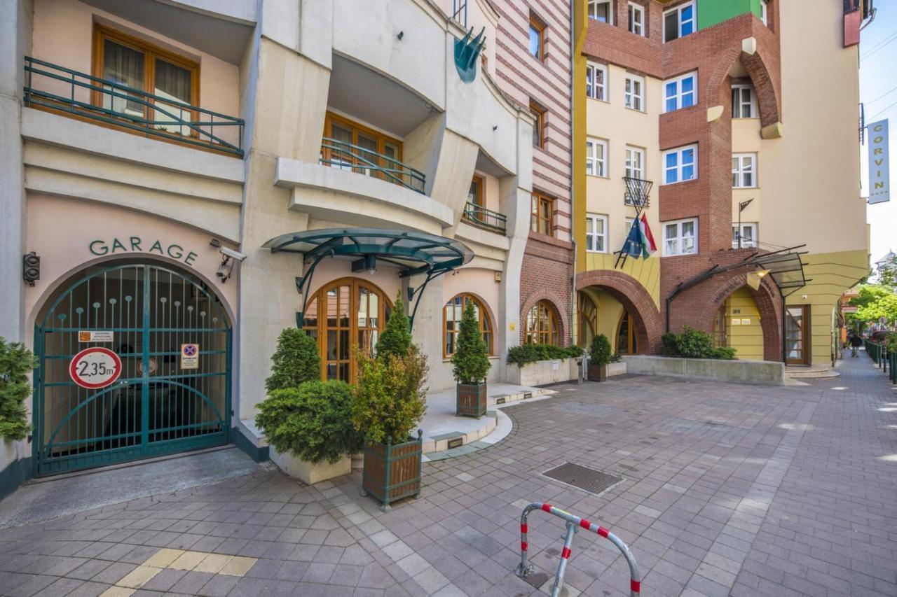 Corvin Hotel Budapest Residence Exteriör bild