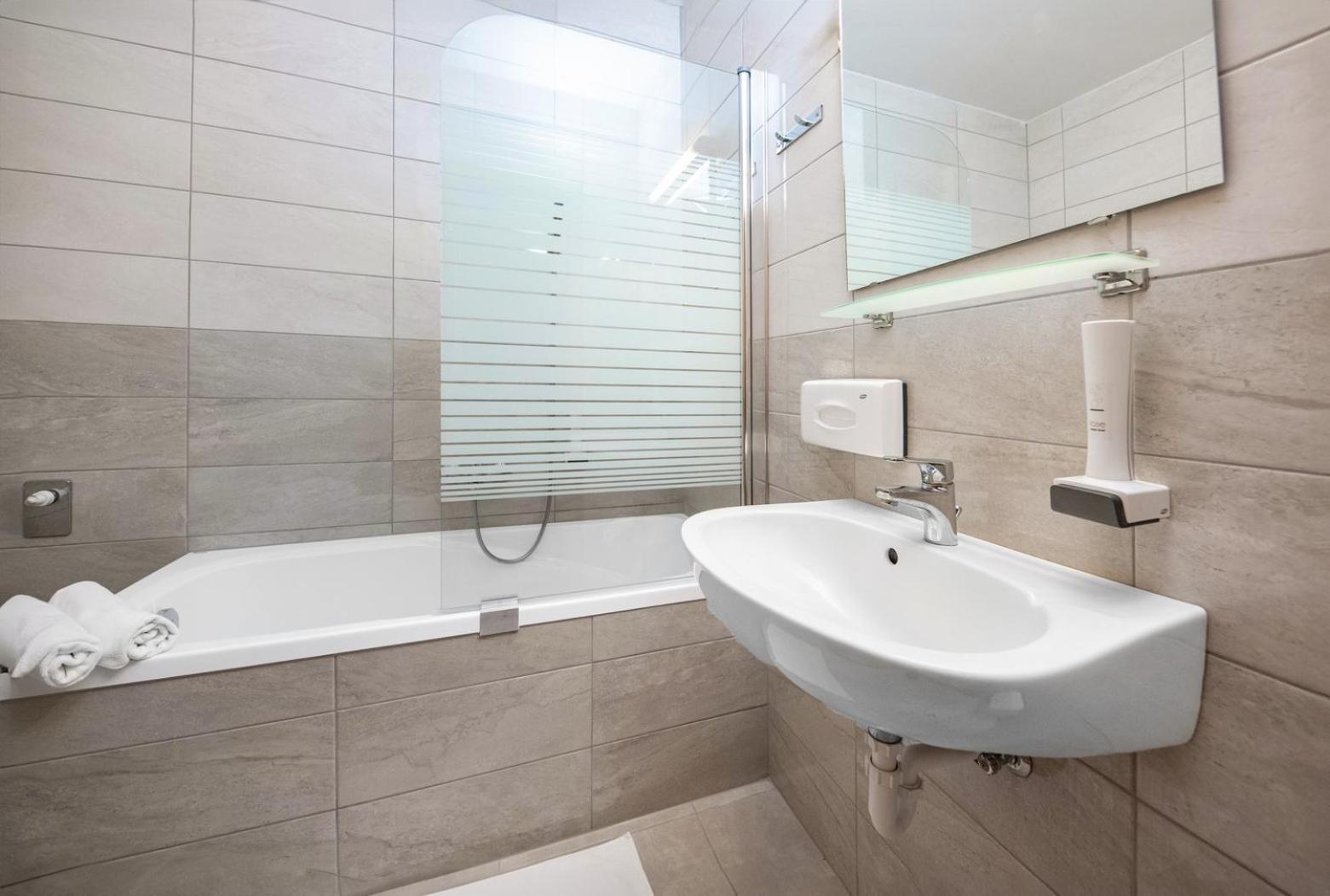 Corvin Hotel Budapest Residence Exteriör bild