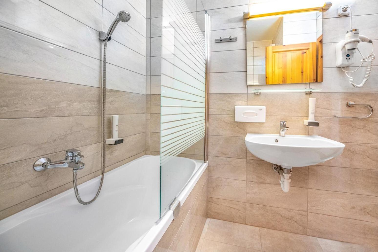 Corvin Hotel Budapest Residence Exteriör bild