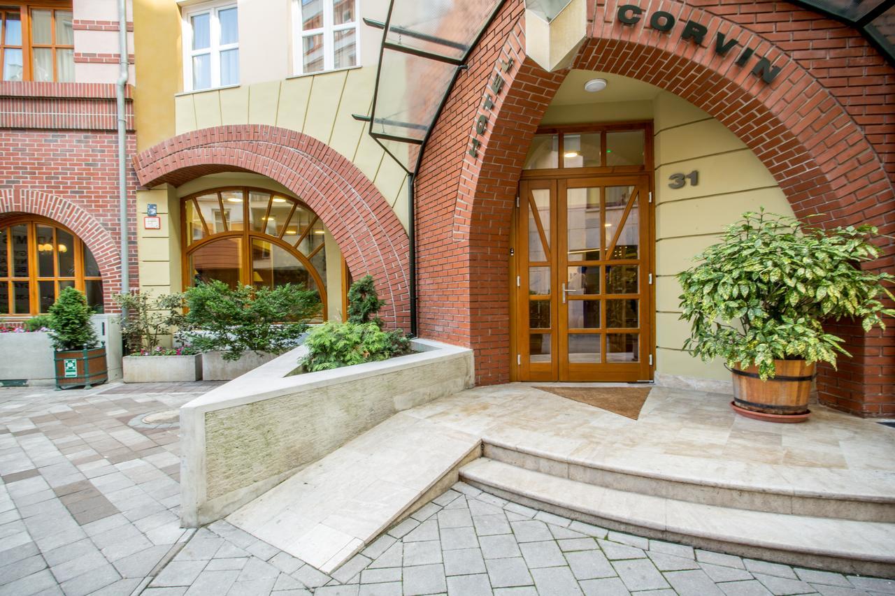 Corvin Hotel Budapest Residence Exteriör bild